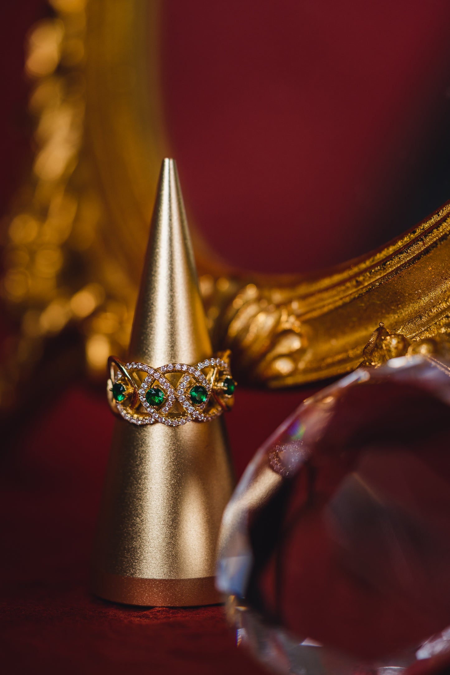 Baroque Gold & Green Ring