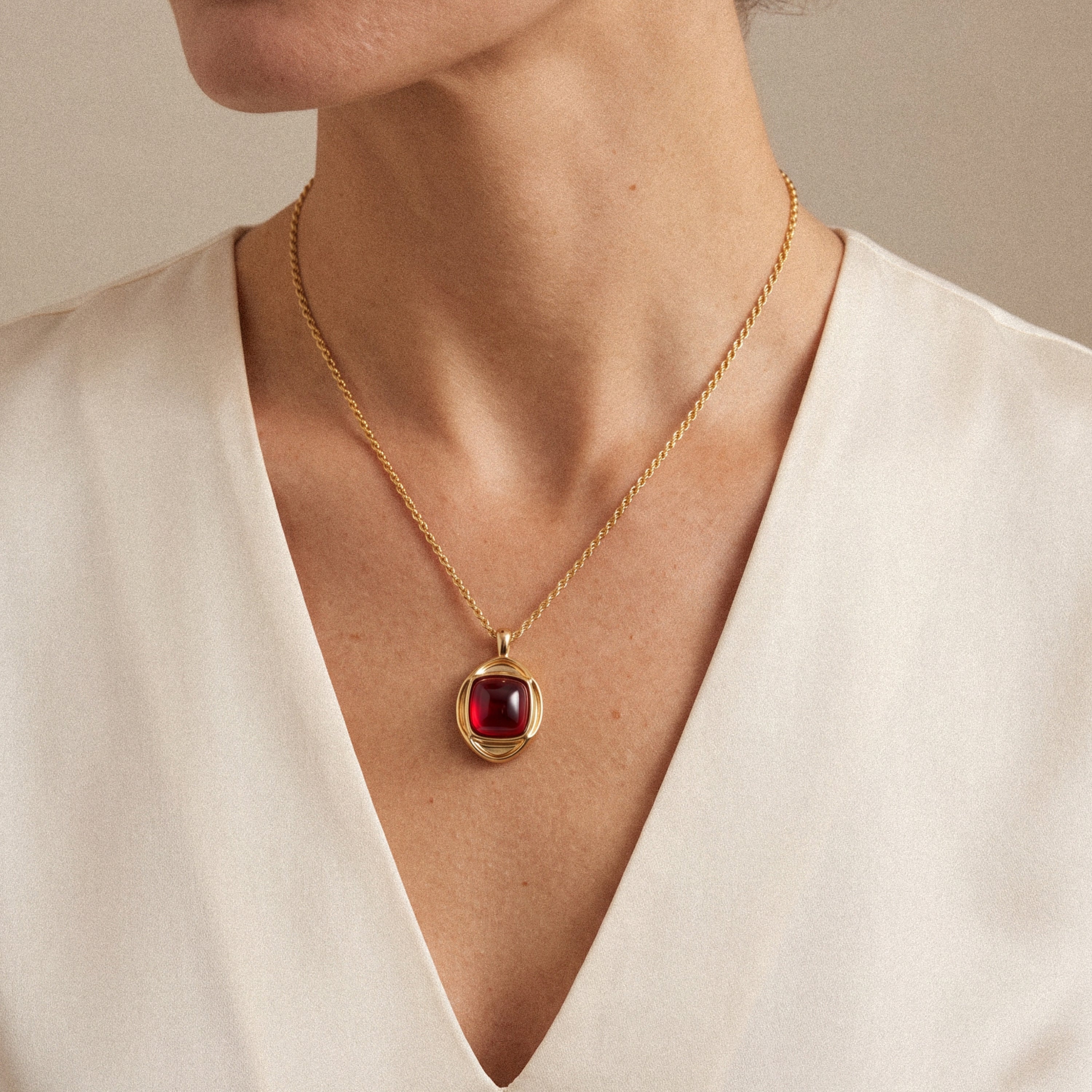 Collier en pierre roi byzantin