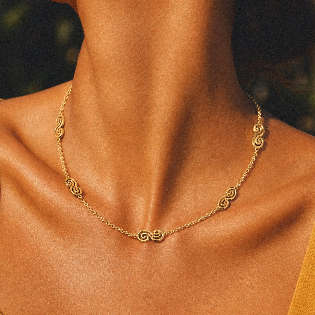 Eternal Spiral Chain Short Necklace