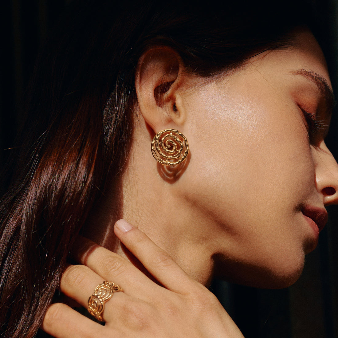 Eternal Spiral Round Earring