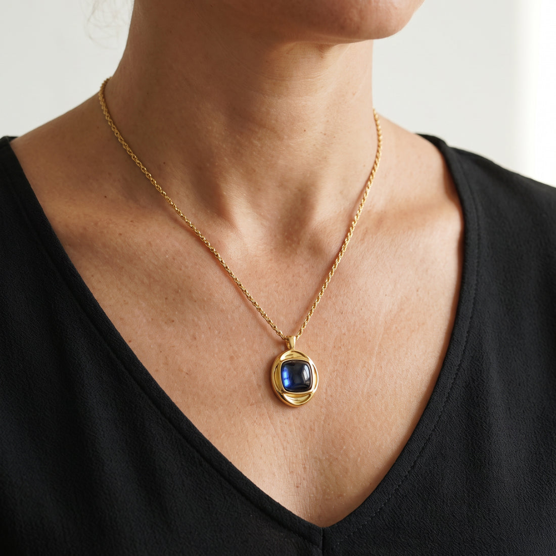 Collier en pierre roi byzantin