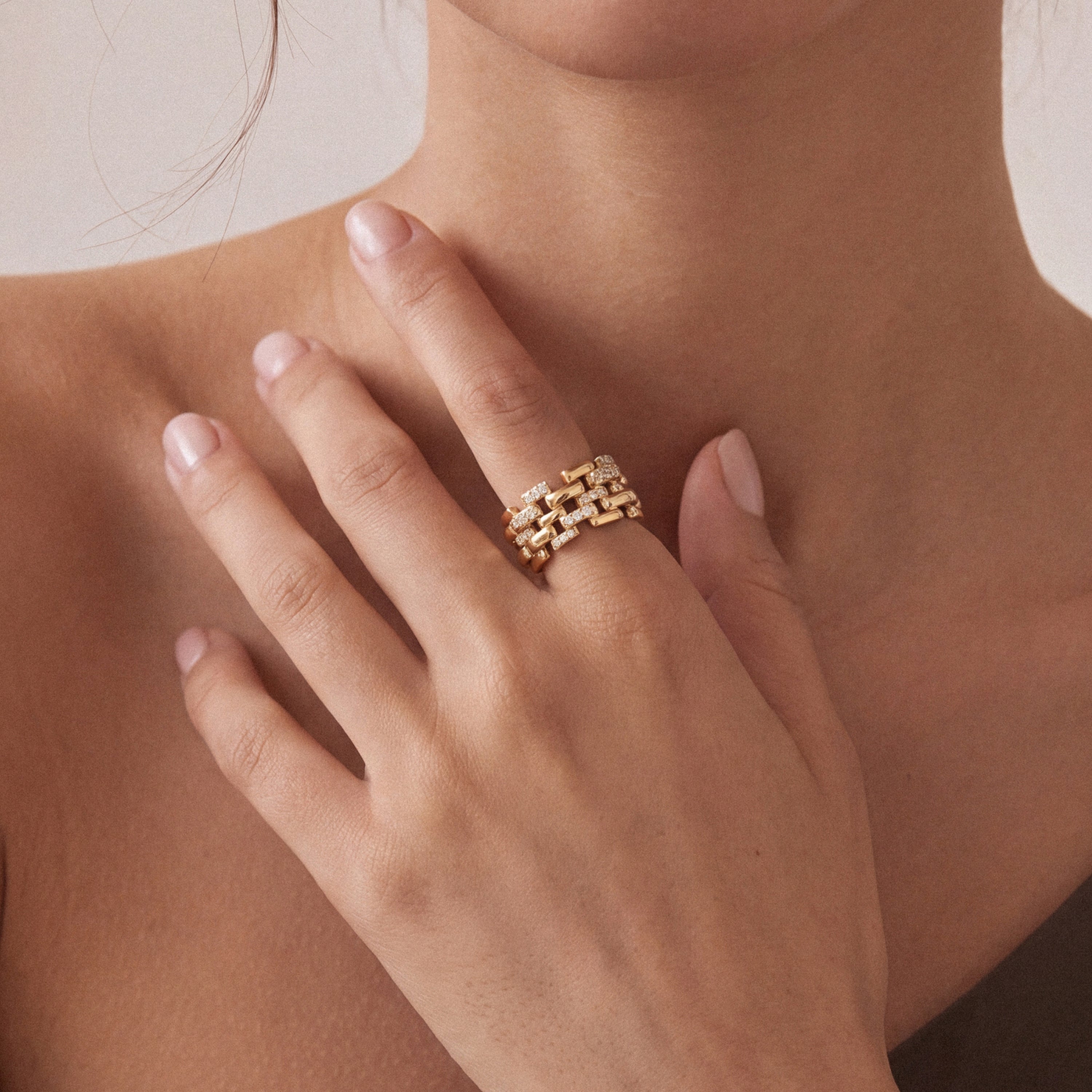 Rome Starlight Chain Ring Large
