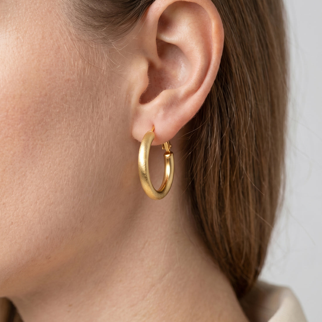 Małe retro kolczyki koła