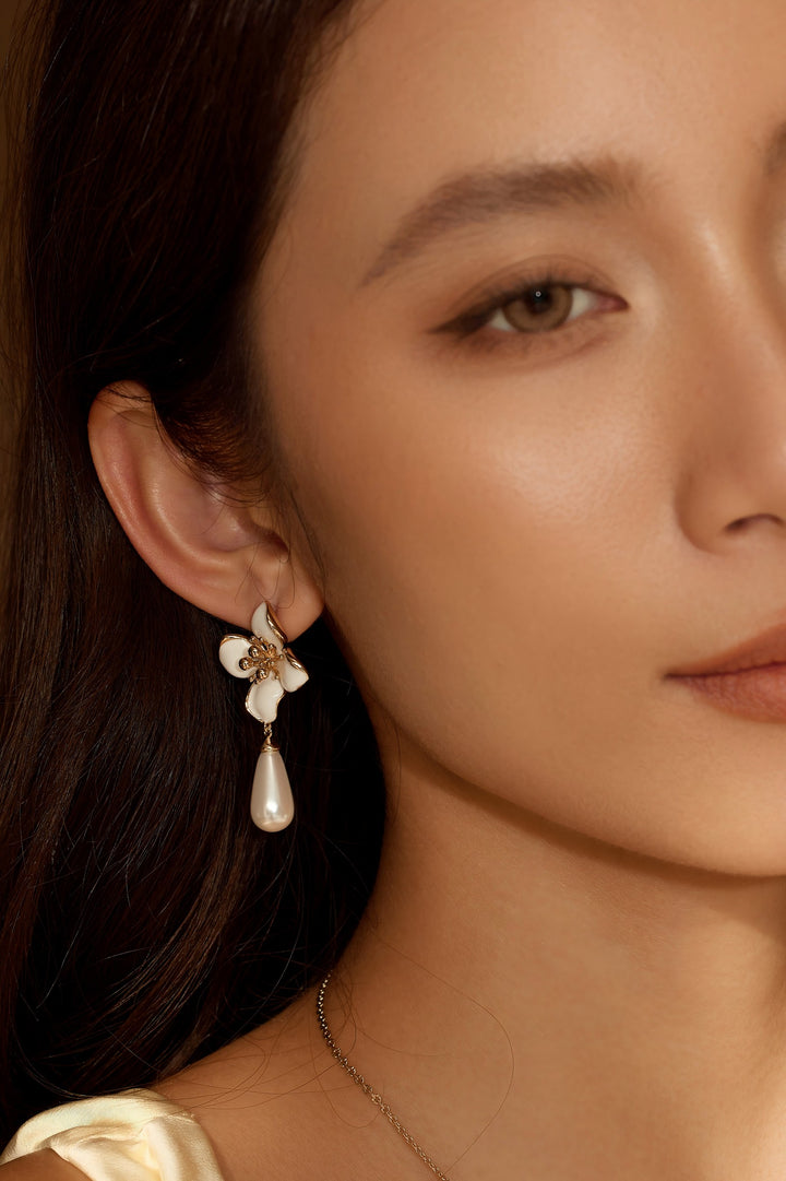 Iris Blossom Pearl Earrings