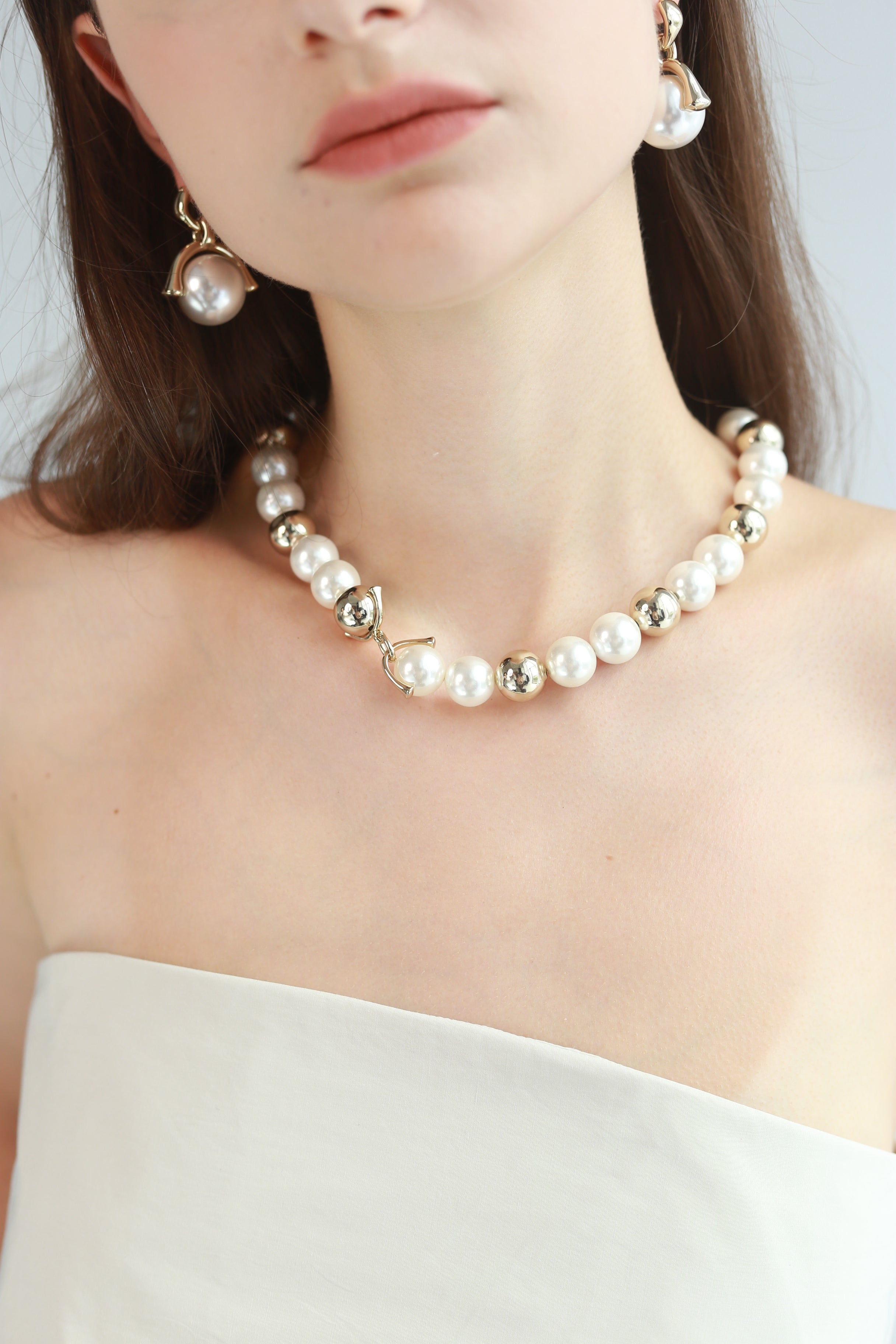 Victoria Moon Necklace