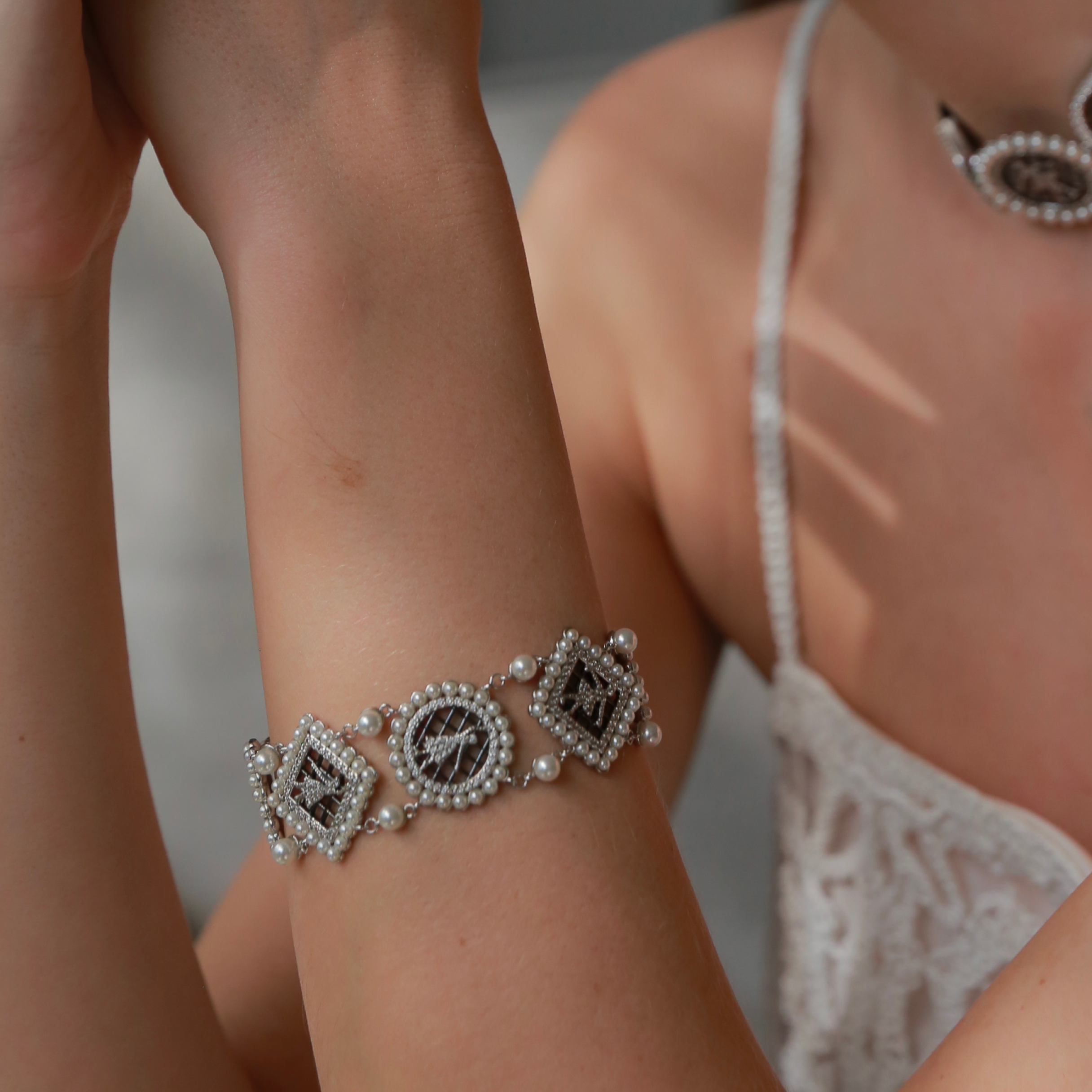 BLACK BALLET BRACELET