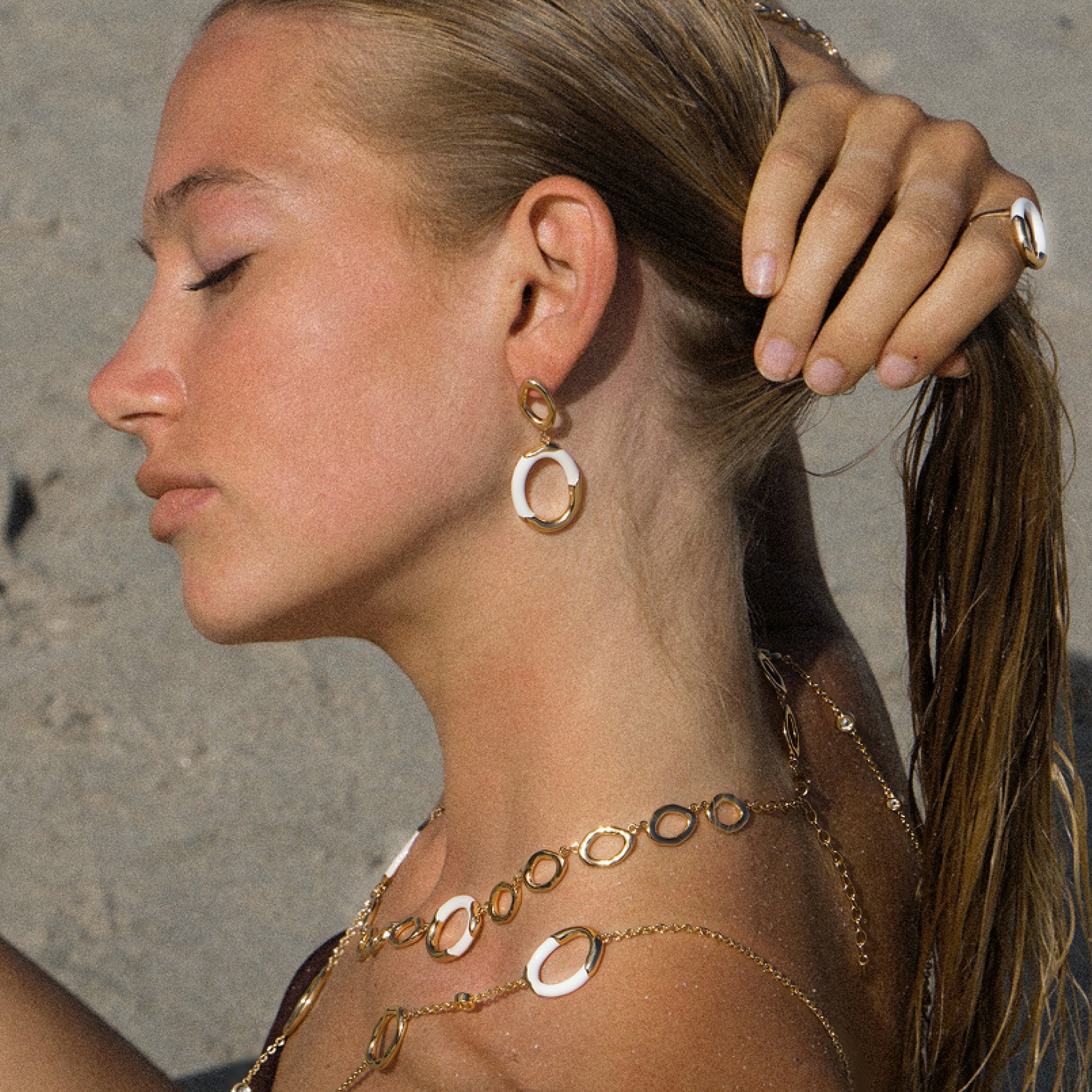 Time Ripples Round Necklace