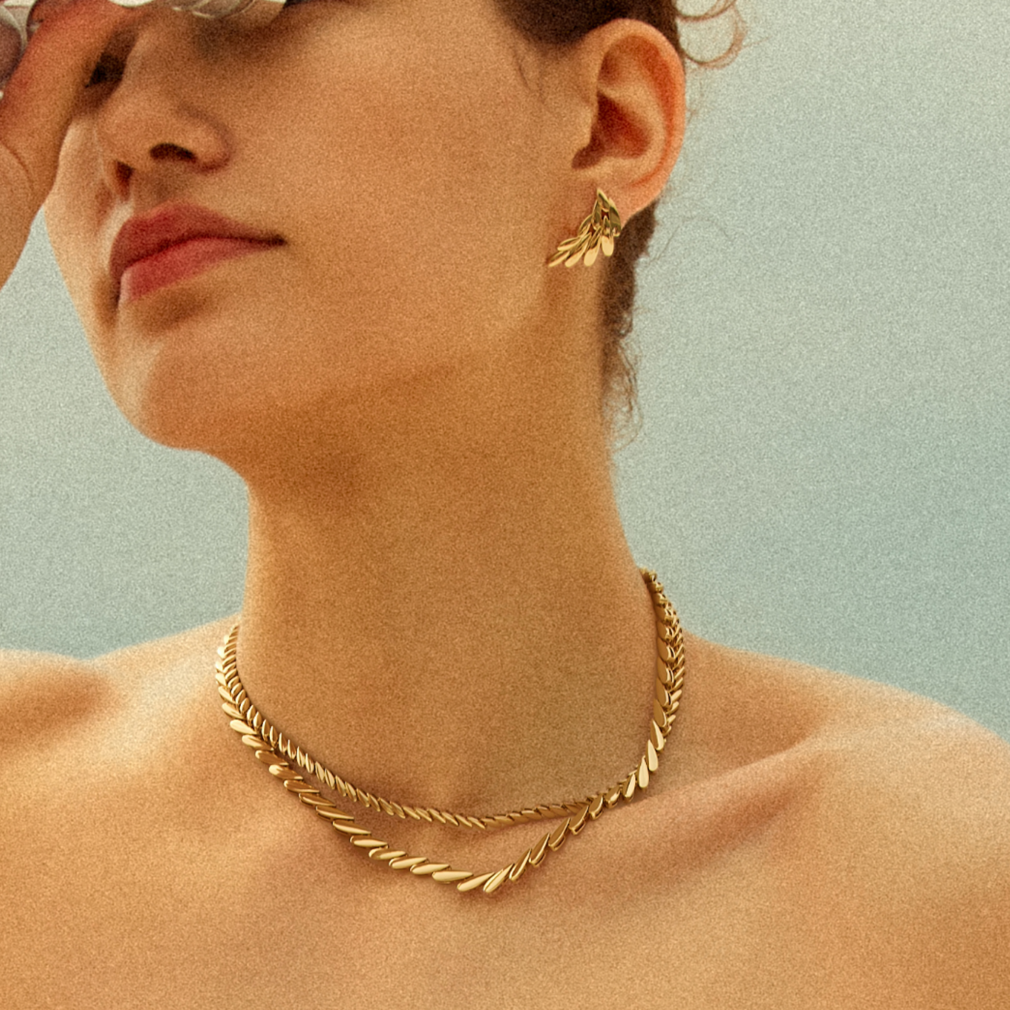 Collar Borlas Luz Solar