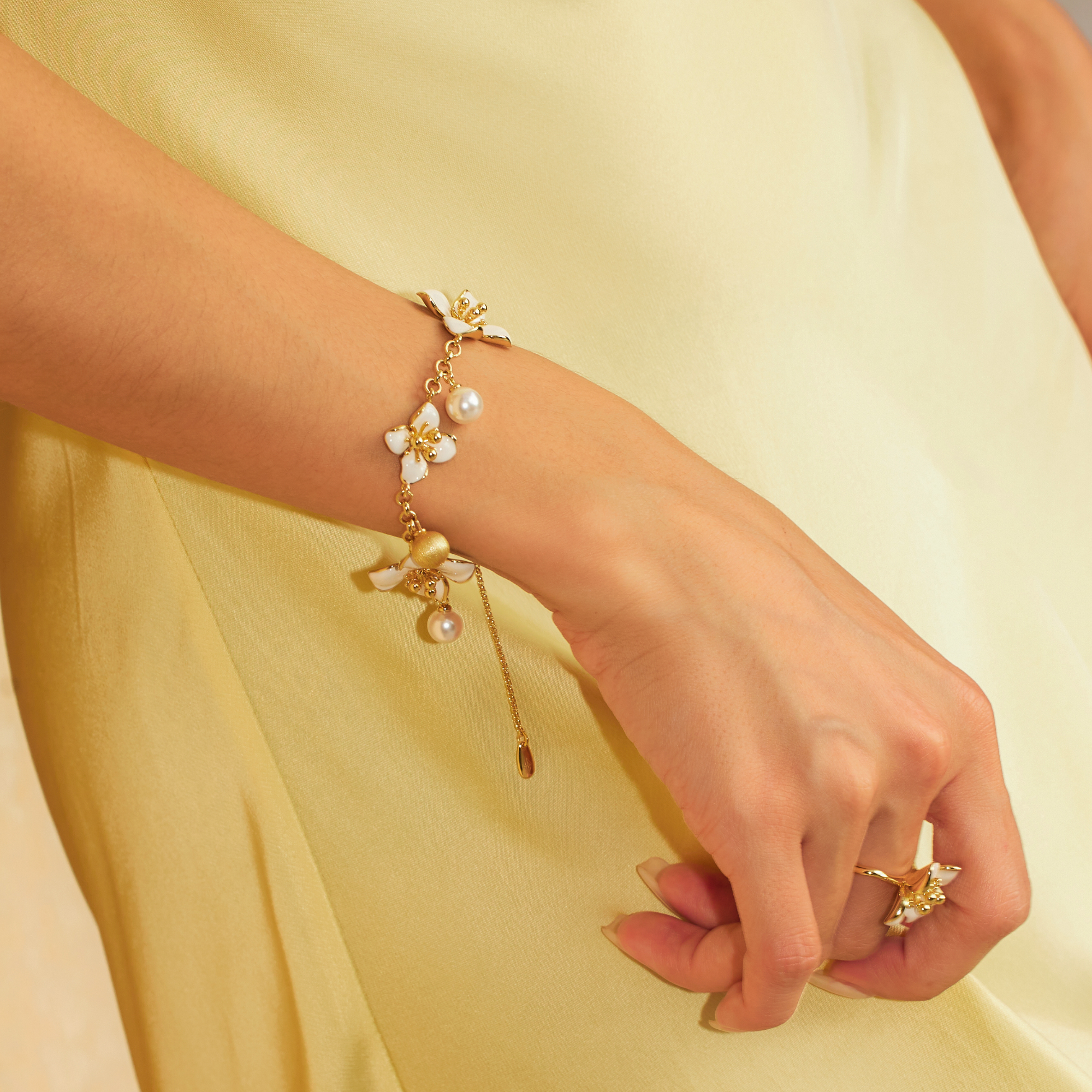 Iris Blossom Bracelet