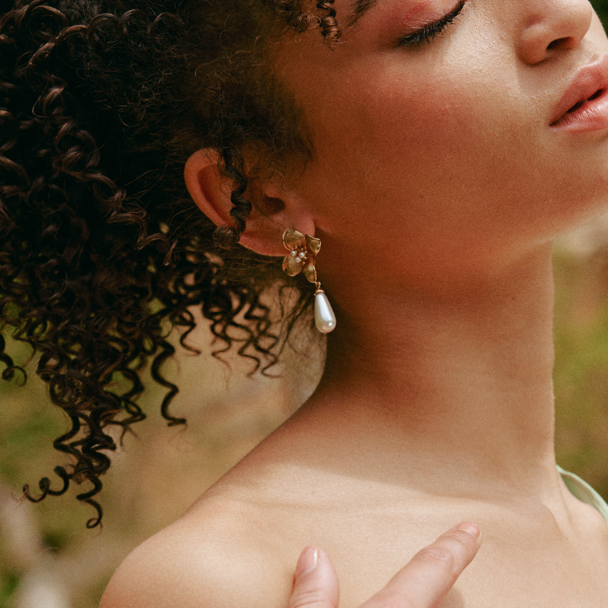 Blossom Shell Pearl Earrings