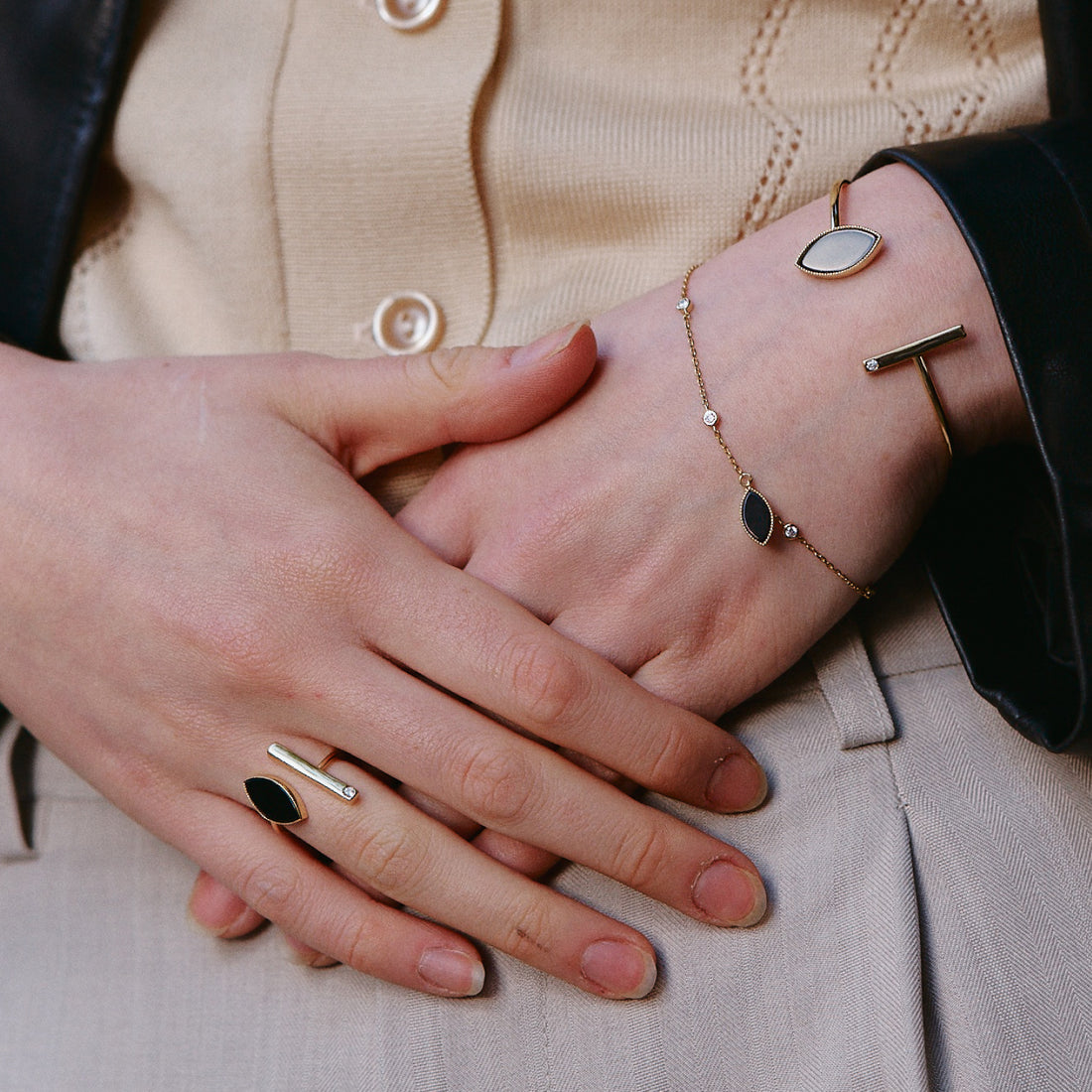 Black Eyes Ring