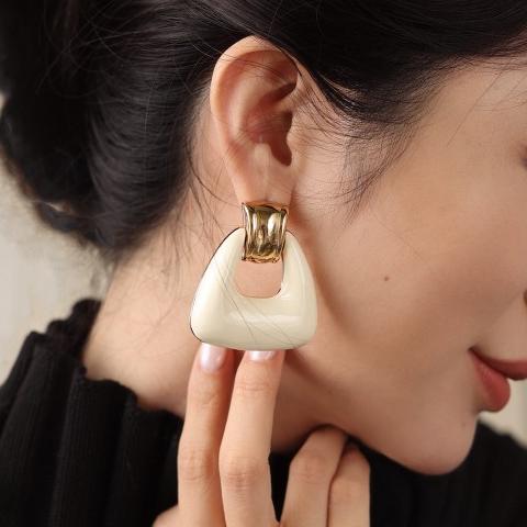 Ostuni White Earrings