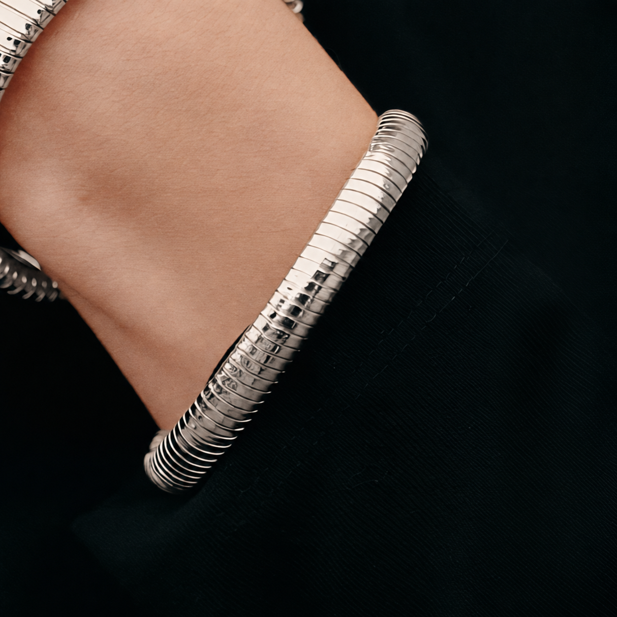 Gladiator Minimalist Bracelet - Adjustable