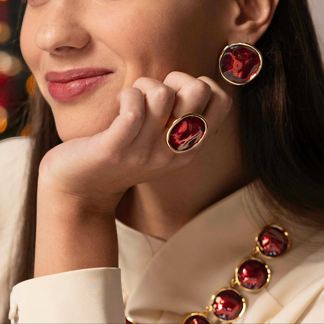 Boucles d'oreilles ondulation émail blanc
