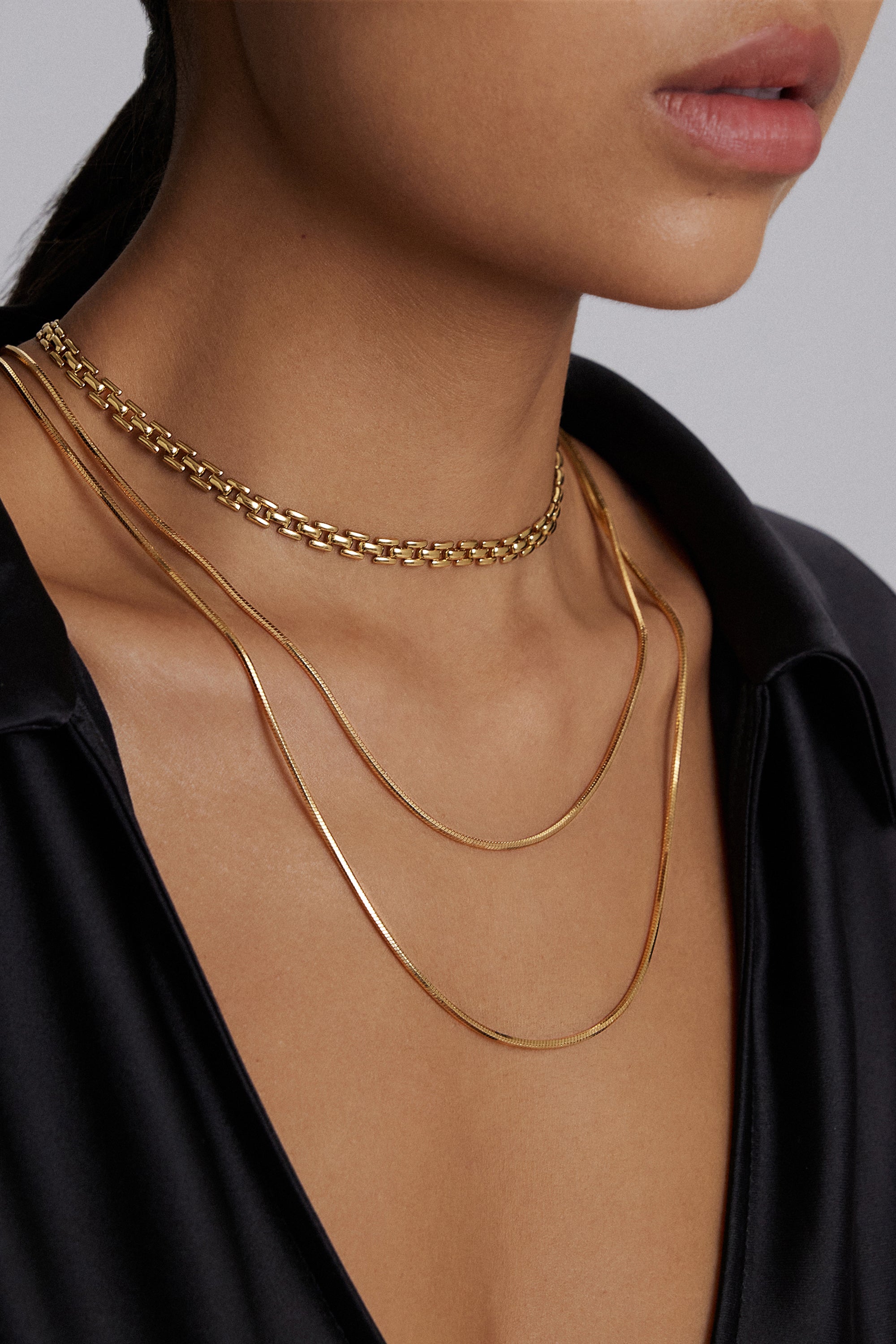 Whispers Chain Golden Necklace